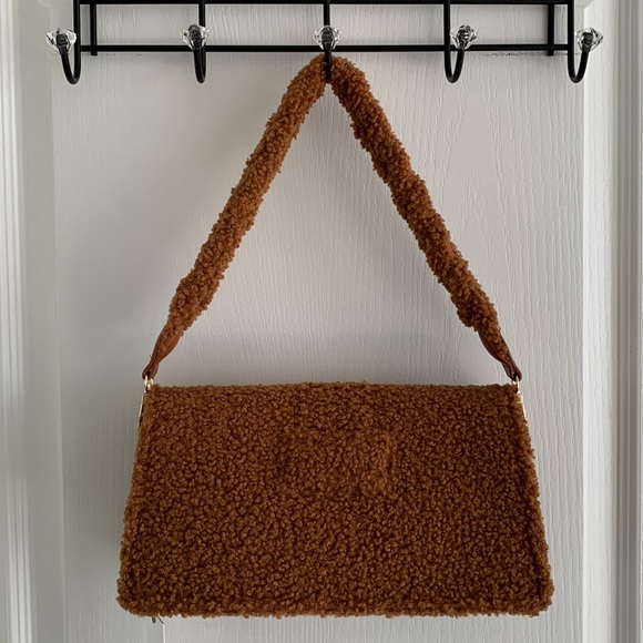 Moda Luxe Brown Sherpa Handbag - Picture 10 of 16